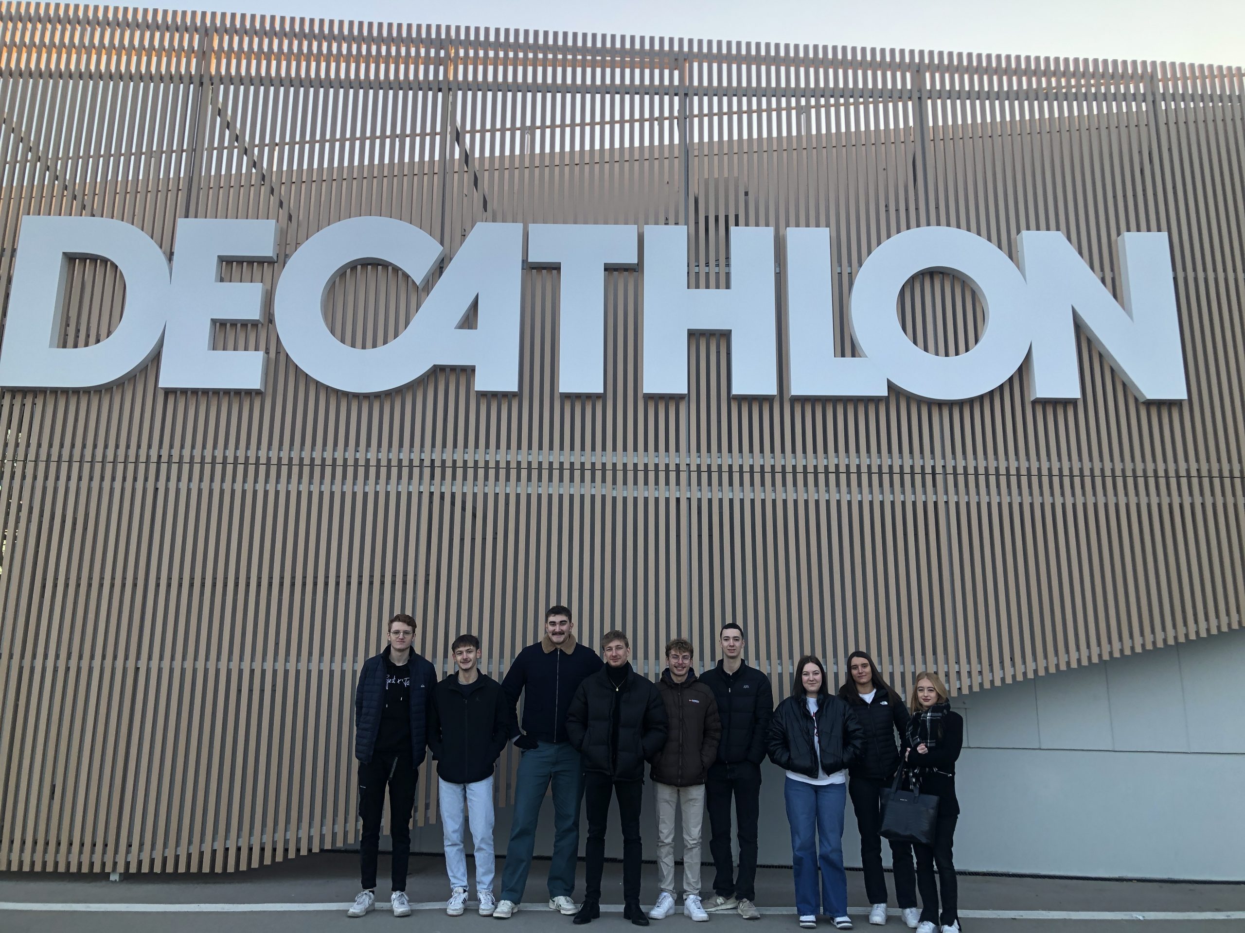 Visite dans le monde du retail au sein du magasin Decathlon Reims Cormontreuil avec les étudiants en BTS NDRC !